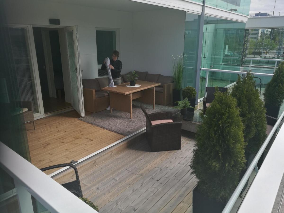 Starhomes Double Lux 8 Оулу Екстериор снимка