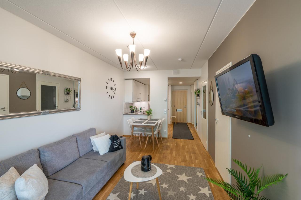 Starhomes Double Lux 8 Оулу Екстериор снимка